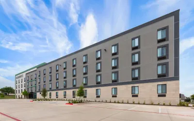 Photo 2 - ECHO Suites Extended Stay by Wyndham Austin Round Rock