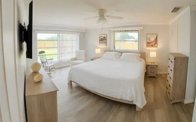 Photo 2 - Spacious Family Retreat Port Charlotte