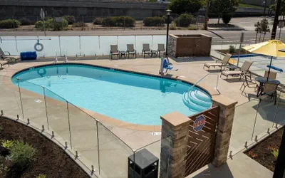 Photo 2 - Lemon Heights Inn