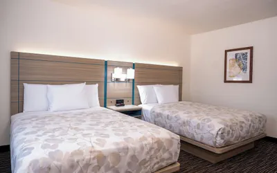 Photo 5 - Lemon Heights Inn