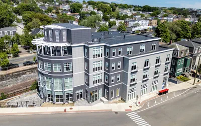 Beacon Suites Hotel