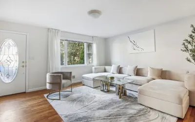 Luxury NYC Home Game Room Free Parking