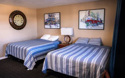 Photo 3 - Yellowstone Motel