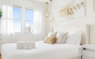 Photo 2 - Prime Luxe 3-BR NYC - Free Parking