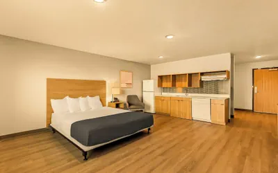 Photo 4 - LivAway Suites Austin San Marcos
