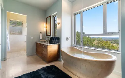 Photo 2 - Luxury 4BR Hilltop Retreat With Scenic Views