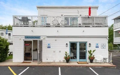 Seaside Suites