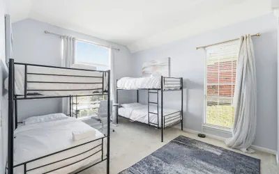 Photo 3 - Bright & Cozy 4BR Home