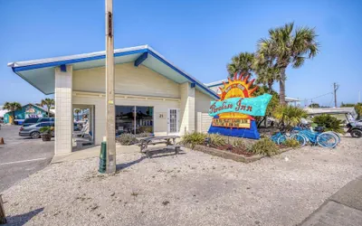 Photo 2 - Paradise inn