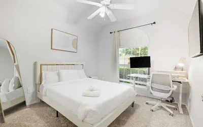 Photo 3 - Lux Cozy 5B2B Home for Families