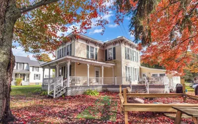 The Kelly House