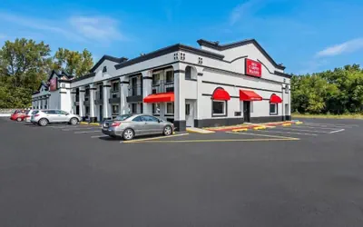 Photo 2 - Red Carpet Inn and Suites