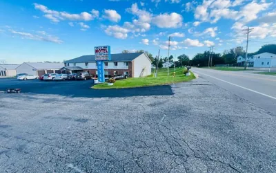 Photo 3 - Villa Inn Motel