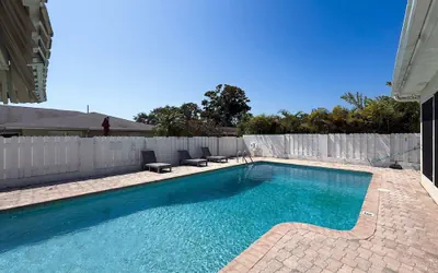 Photo 3 - 2631 Cedarglen Drive