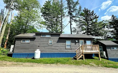 Photo 4 - Bmv4 Tiny Home Topline