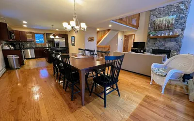 Photo 2 - Spacious Private Home - Al132