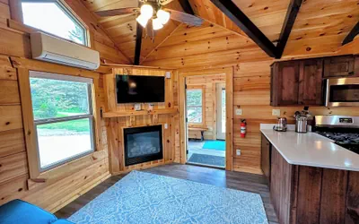 Photo 3 - Bmv8 Tiny Home Topline