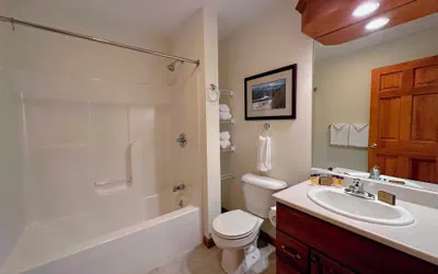 Photo 2 - SH1 Beautiful Stonehill Townhouse in Bretton Woods