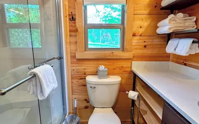 Photo 4 - Bmv6 Tiny Home Topline