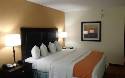 Photo 3 - Lux Hotel and Spa