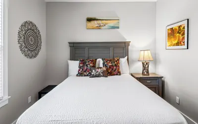 Photo 4 - 2BR Near Gulf Place w/ Pool, Grill + Free Tickets: Dolphin Cruise & More!