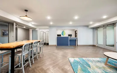 Photo 5 - Woodspring Suites Baton Rouge Airport