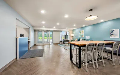 Photo 4 - Woodspring Suites Baton Rouge Airport