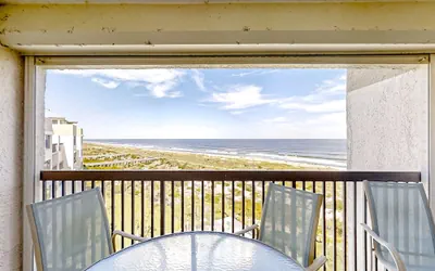 Photo 4 - Condo With Shared Pool, Beach Access and Spectacular Atlantic Ocean Views