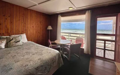 Photo 3 - Sea Foam Motel