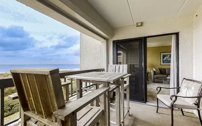Photo 2 - Oceanfront Condo With Pool & Tennis - Balcony, AC, Wifi & Washer/dryer