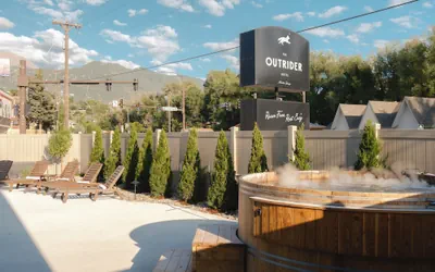 Photo 2 - The Outrider Hotel