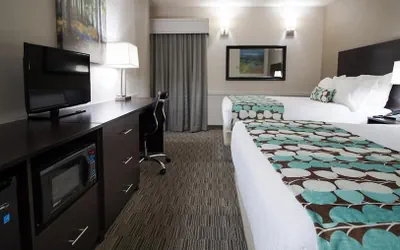 Photo 5 - University Inn