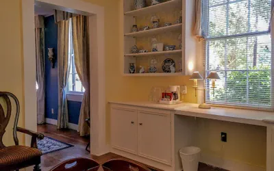 Photo 3 - Andrew Morris House Bed and Breakfast