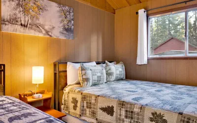 Photo 5 - Bernhardt Brown Bungalow #2583