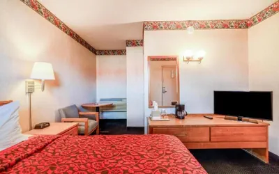 Photo 2 - OZARK JUNCTION INN