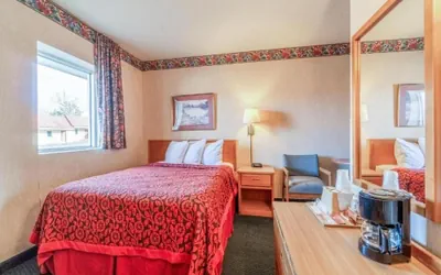 Photo 4 - OZARK JUNCTION INN