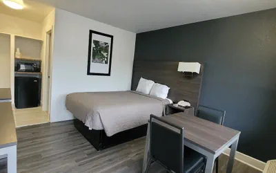 Budget Inn