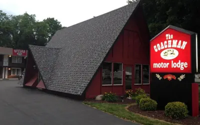 Photo 2 - Coachman Motor Lodge