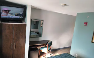 Photo 4 - Budgetel Inn Birmingham
