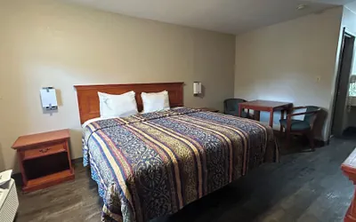 Photo 3 - Lodge Inn Extended Stay