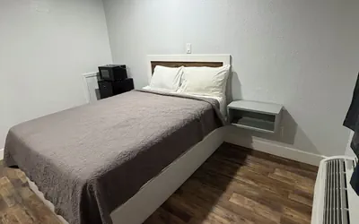 Photo 3 - Best Budget Inn