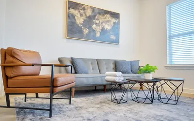 Relaxing Modern Stay - Workerfriendly w/ Pool+gym