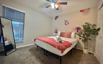 Photo 5 - Modern&beautiful,pool,a+ Location,longstaydiscount