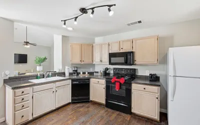 Photo 4 - Luxe 3B 5B Cozy, Spacious Home, 5-star Stay in Frisco