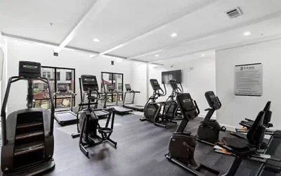 Photo 3 - Luxe 1 Bedroom With Pool Near Toyota HQ & Legacy West