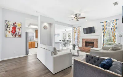 Photo 2 - Bright & Cozy 4BR Home w Movie Room & Backyard