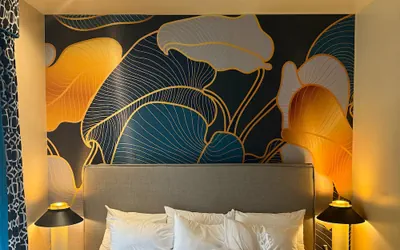 Photo 2 - The Crescent Hotel