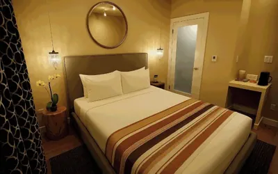 Photo 4 - The Crescent Hotel