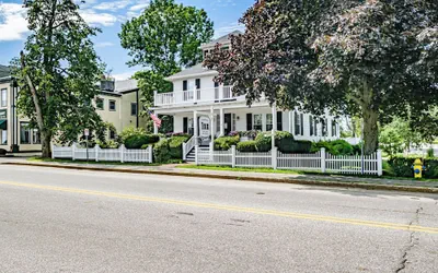 The Nicholson Inn