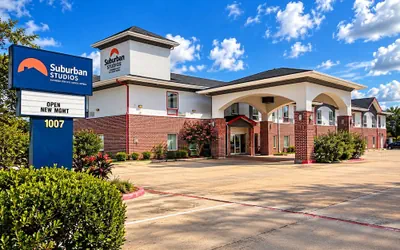 Photo 2 - Suburban Studios Clute - Lake Jackson